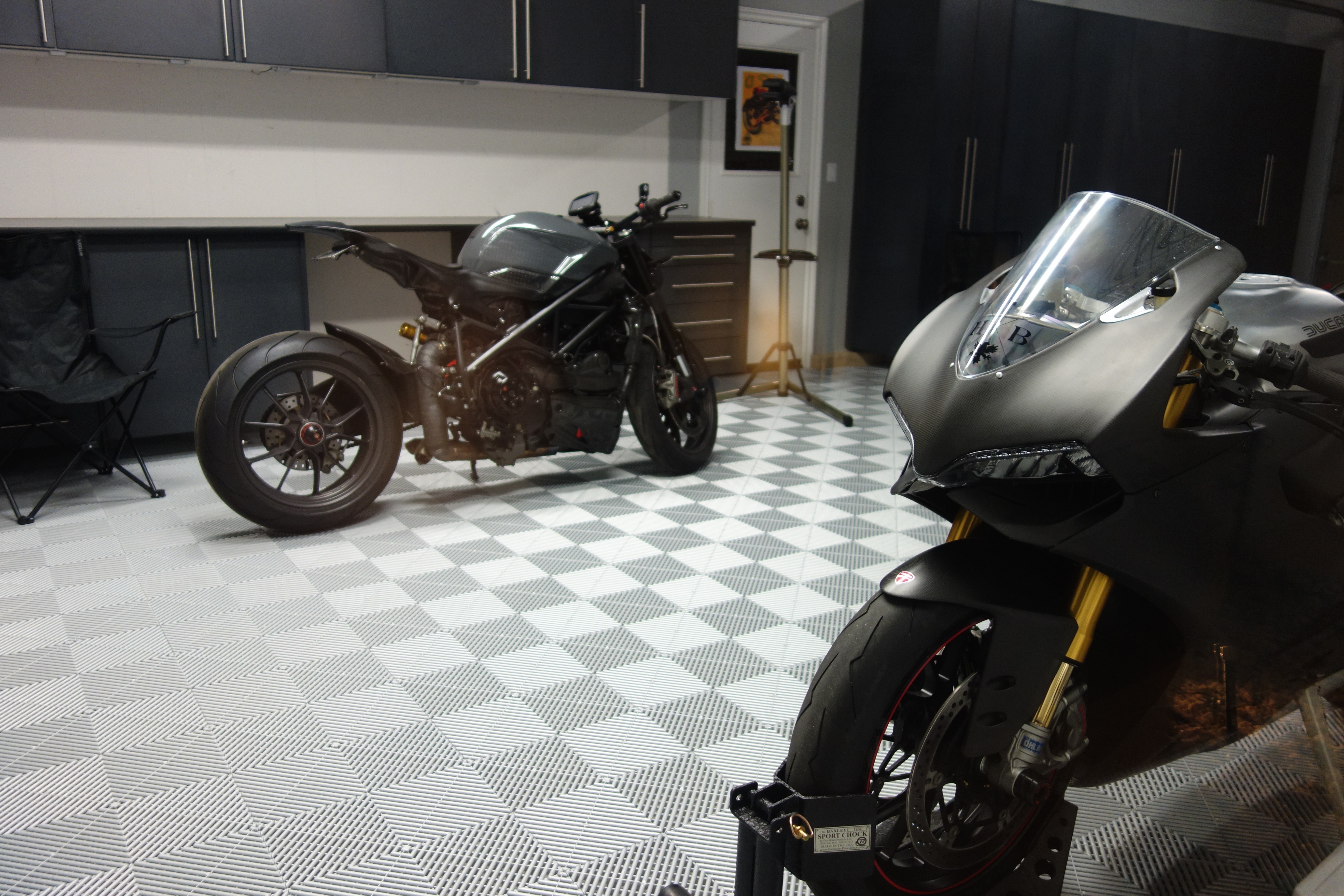 2010 Ducati Streetfighter photo 50